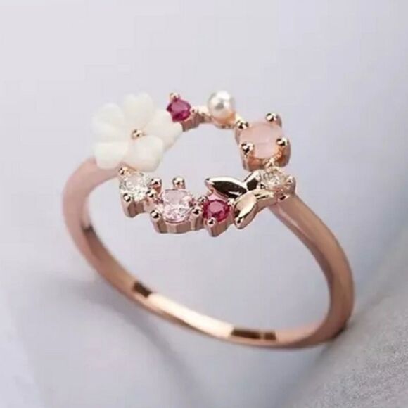 Rose Gold & Butterfly Circle Halo Ring - Picture 1 of 4